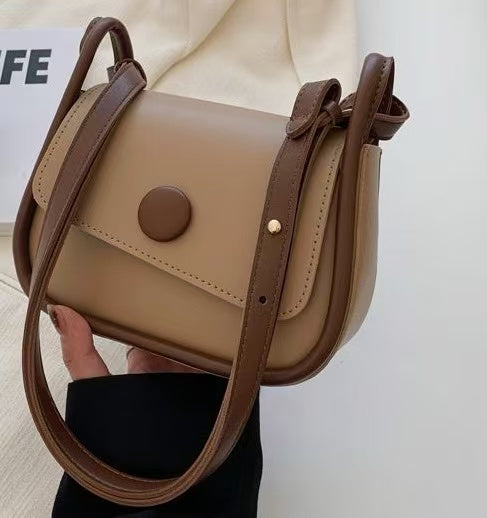 Cute Aesthetic Shoulder Purse – Minimalist Plush Charm Bucket Handbag